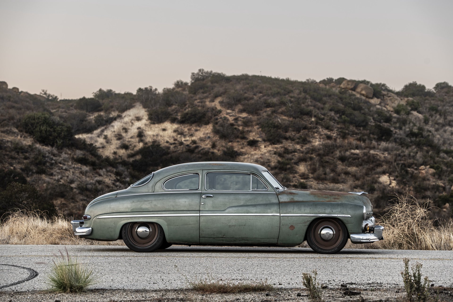 Культовый американский авто 40-х превратили в безумный электрокар