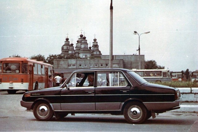 В Украине выставили на продажу уникальный и единственный автомобиль Ласточка