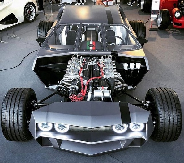 Старый суперкар Lamborghini превратили в безумный хот-род