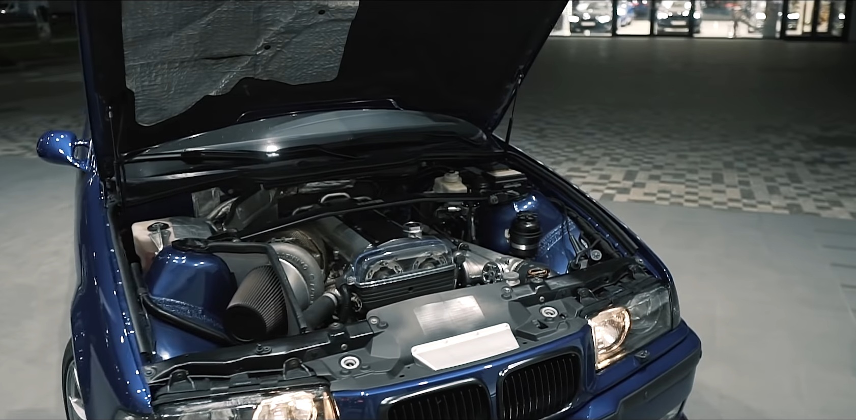 В Украине создали BMW 3 E36 с характеристиками Bugatti