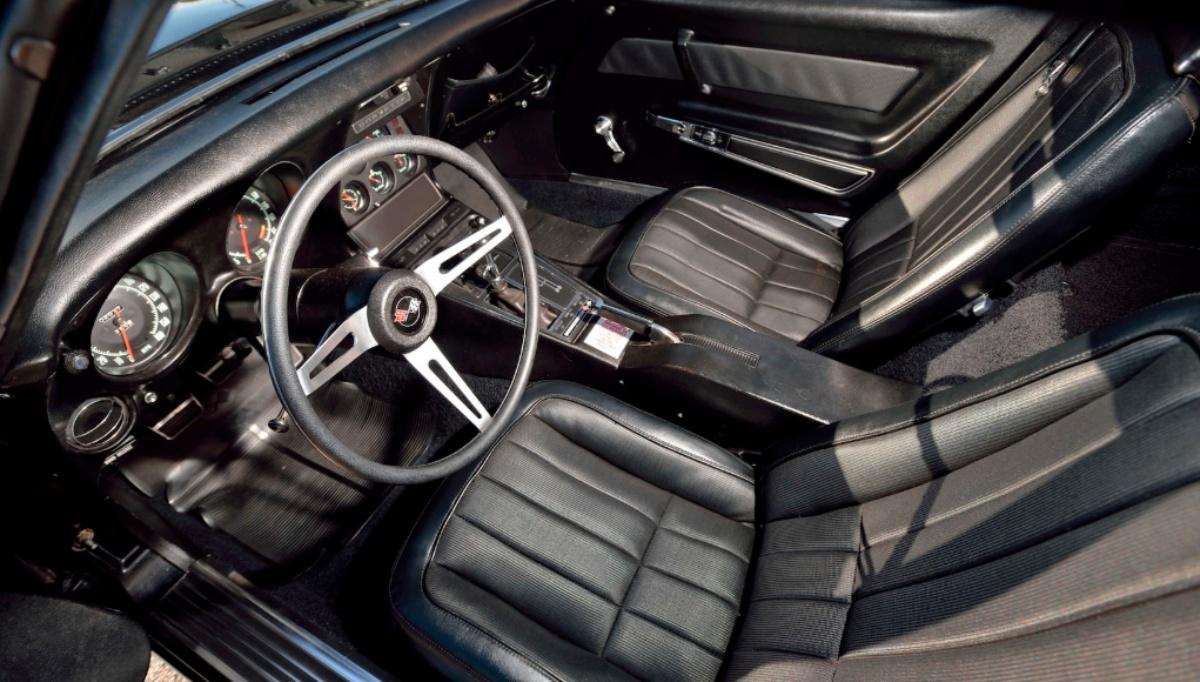 Самые крутые Chevrolet Corvette 60-х продадут по цене суперкаров