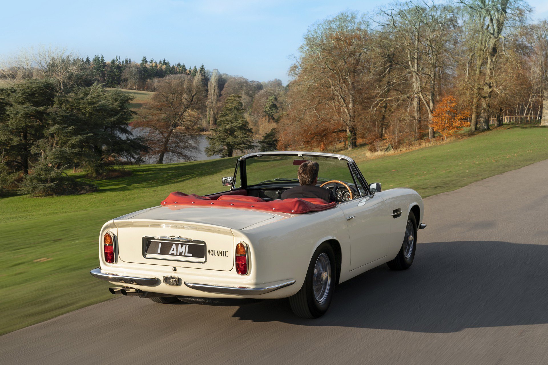 Культовый Aston Martin 60-х превратили в скоростной электрокар