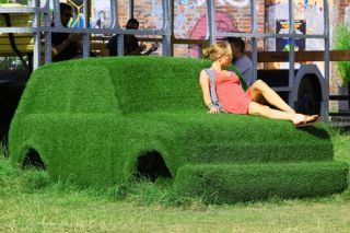 По-настоящему зеленые машины, или автомобили-клумбы (13 ФОТО)