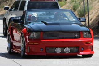 Mustang Stallone Edition: Сильвестр в столовой любит вкусно поездить! (5 ФОТО)