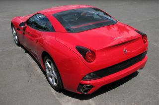 Фотографии первой в Украине Ferrari California за… полмиллиона долларов! (7 ФОТО)