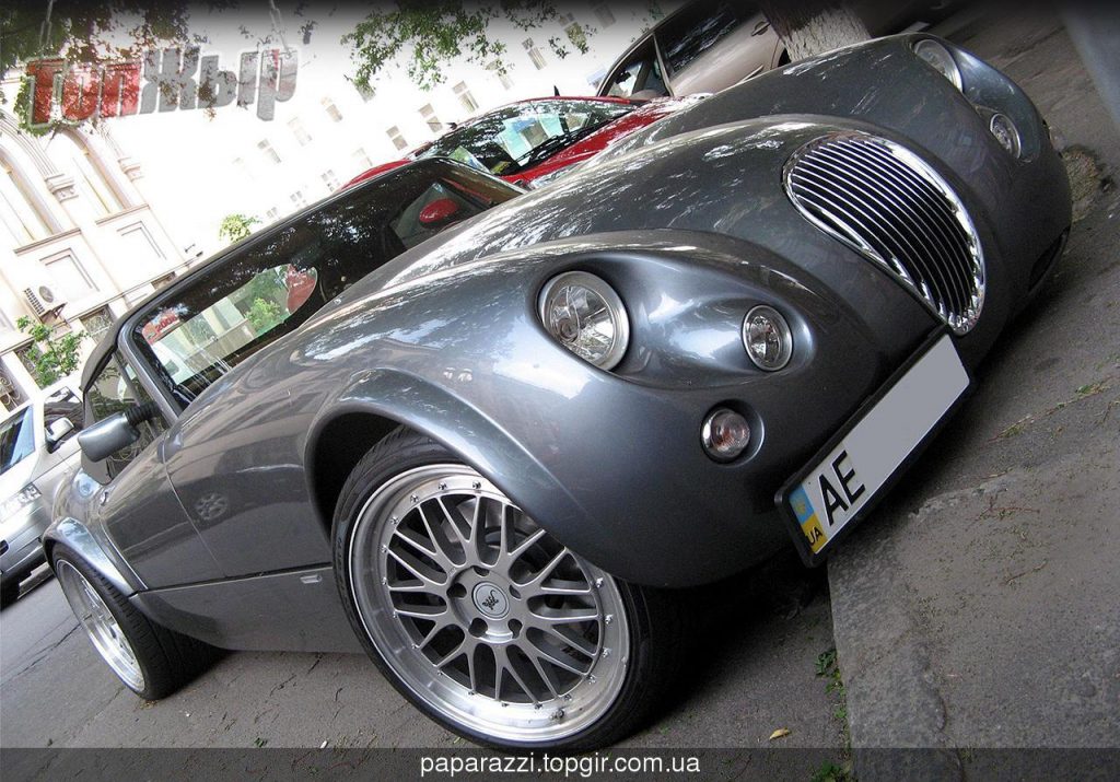 Машина Wiesmann Roadster mf3 марка