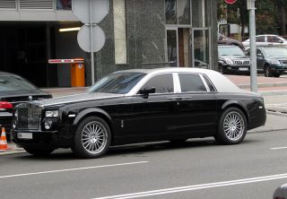 В Украине перехватили контрабандный Rolls-Royce! (ФОТО)