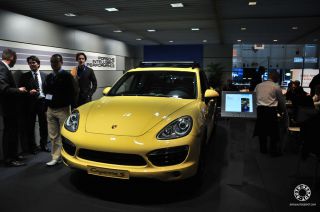 Прямо из Женевы: первые живые фото нового Porsche Cayenne! (10 ФОТО)