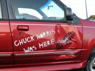 В честь 70-летия Чака Норриса: 10 фактов об автомобилях и Норрисе