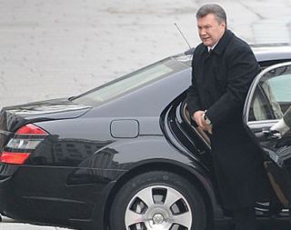 Кортеж Януковича станет невидимым…