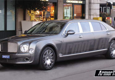 Россияне разработали бронированный VIP-лимузин на базе Bentley Mulsanne (2 ФОТО)