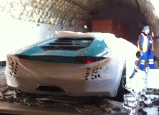 Королевская семья Катара купила единственную в своем роде голубую Lamborghini Aventador (ВИДЕО)