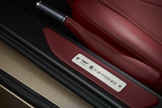 МажЫрные автопроизводители обожают Китай: на сей раз Aston Martin и Bentley! (7 ФОТО)