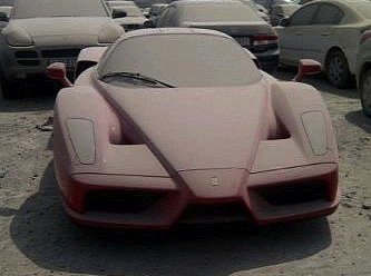 Полицейская распродажа: заброшенная Ferrari Enzo сегодня уйдет с молотка! (3 ФОТО)