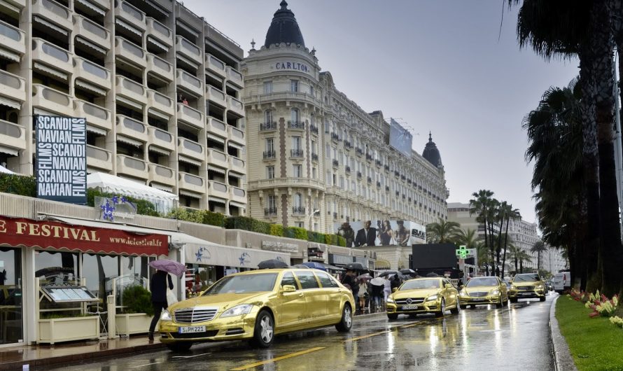 По-бАгатому: Mercedes-Benz предоставит золотые такси для кинофестиваля в Каннах! (3 ФОТО)
