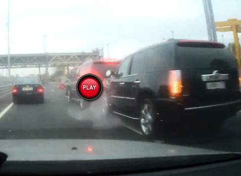 Олигархическая авария: два Cadillac Escalade протаранили Maybach +ВИДЕО