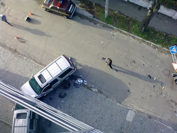 Пьяный водитель на Кадиллаке сбил Яценюка в Днепре!