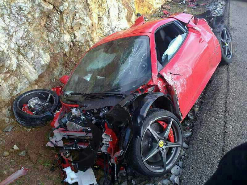 Купил Ferrari 458 Italia и разбил ее в тот же день!