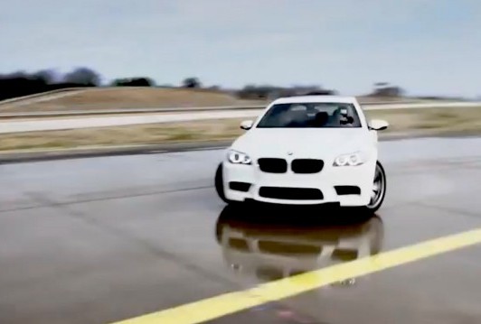 BMW нацелилась на рекорд: 64 километра беспрерывного дрифта +ВИДЕО