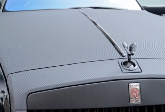 Новость одной картинкой: можно ли считать владельца Rolls-Royce жлобом?