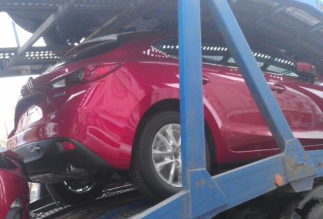 В Украину завезли первую партию новой Mazda3