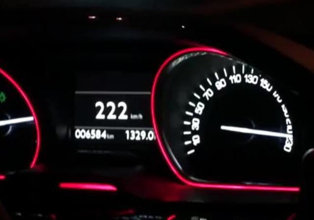Динамика разгона Peugeot 208 GTi: от 0 до 222 км/ч на Бориспольской трассе