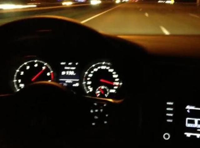 Динамика разгона VW Golf VII GTI: от 0 до 250 км/ч на Бориспольской трассе