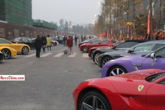 В Китае состоялся слет владельцев суперкаров. Олигархи и шейхи в шоке!