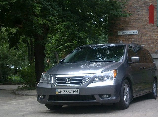 Совершенно секретно: скромный автомобиль законной жены Януковича