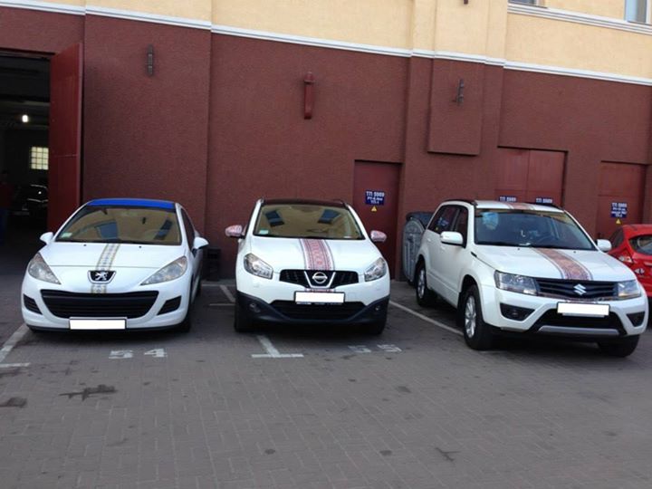 Украинцы продолжают «одевать» свои автомобили в вышиванки