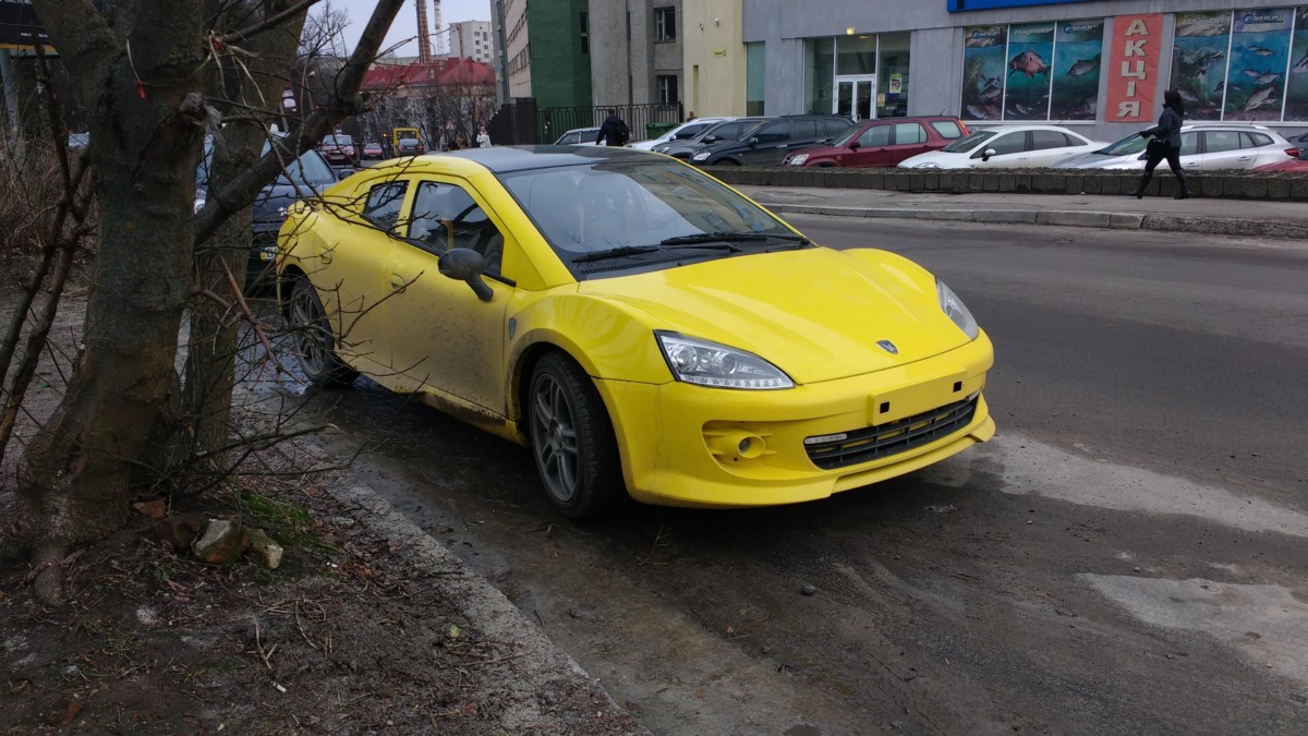 В Украину пытались ввезти украденный в Германии французский спорткар |  ТопЖыр