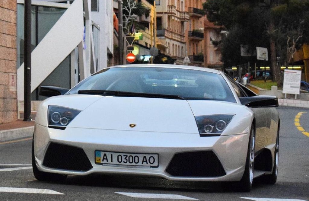 В Монако засняли Lamborghini экс-замглавы администрации Порошенко