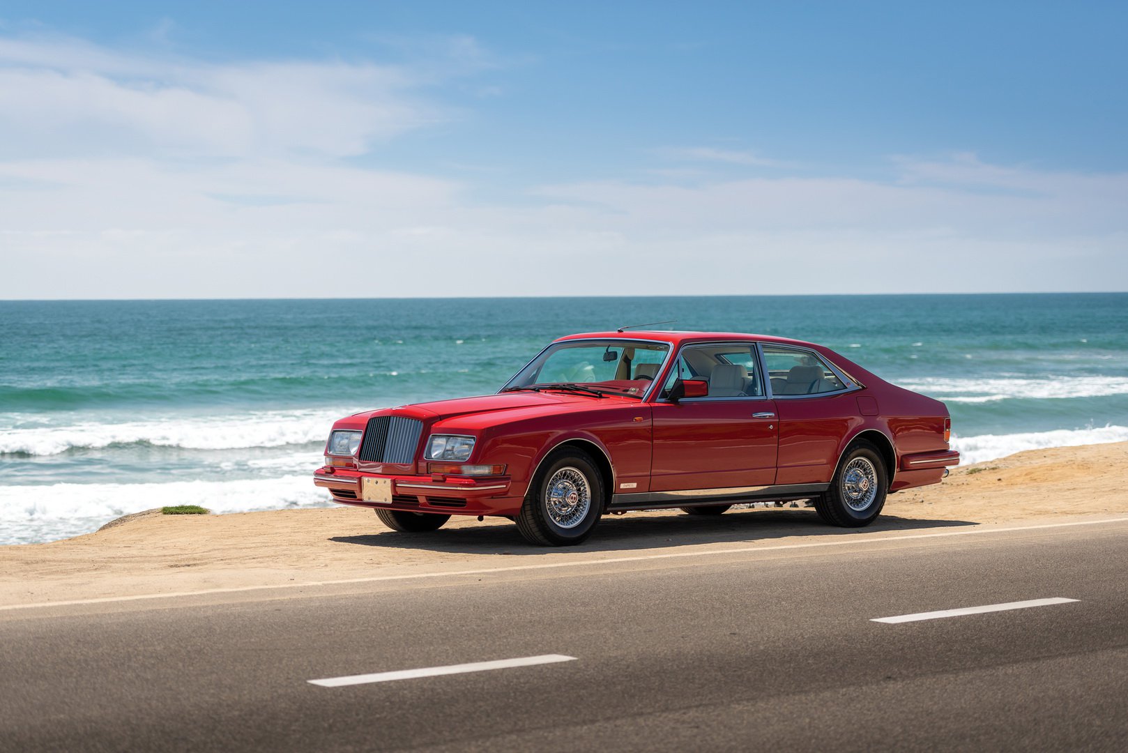 На продажу выставили самый невероятный Bentley в шведском стиле