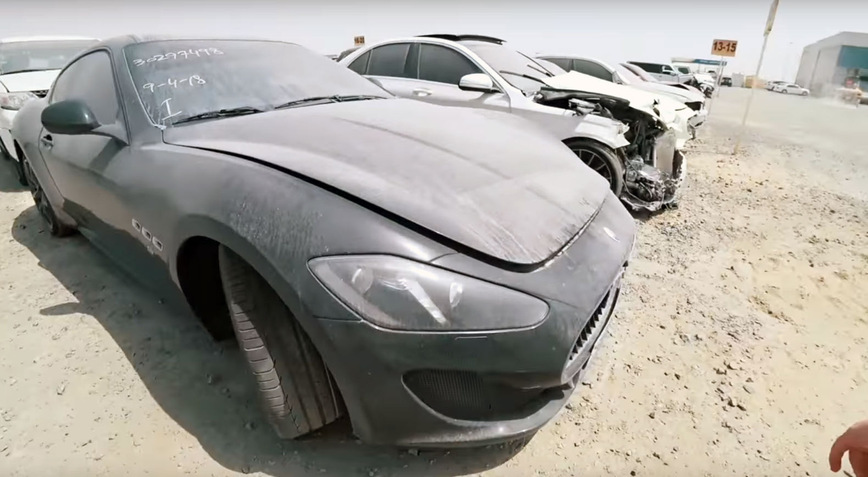 Сколько стоят битые Лексусы и другие премиум авто в Эмиратах (видео)