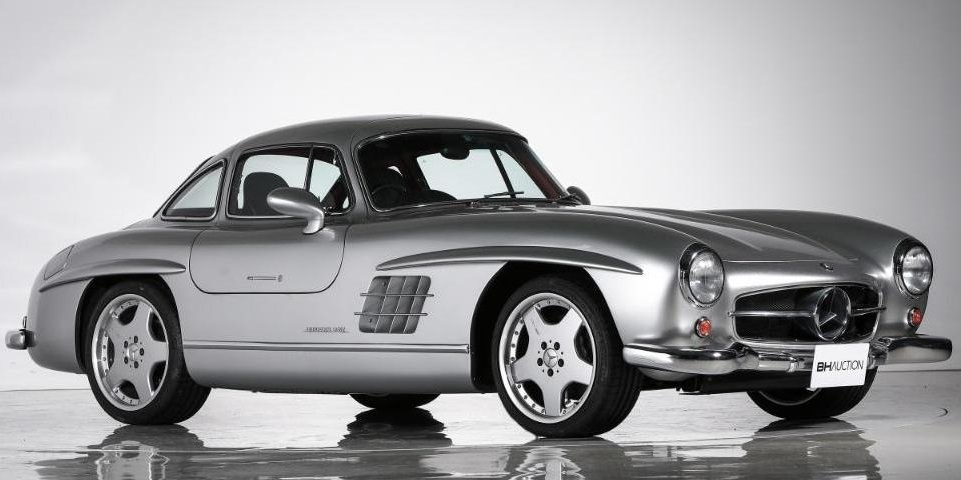 На продажу выставлен самый легендарный Mercedes 50-х с тюнингом AMG