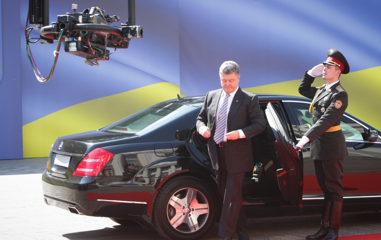 На каких авто ездит президент Петр Порошенко