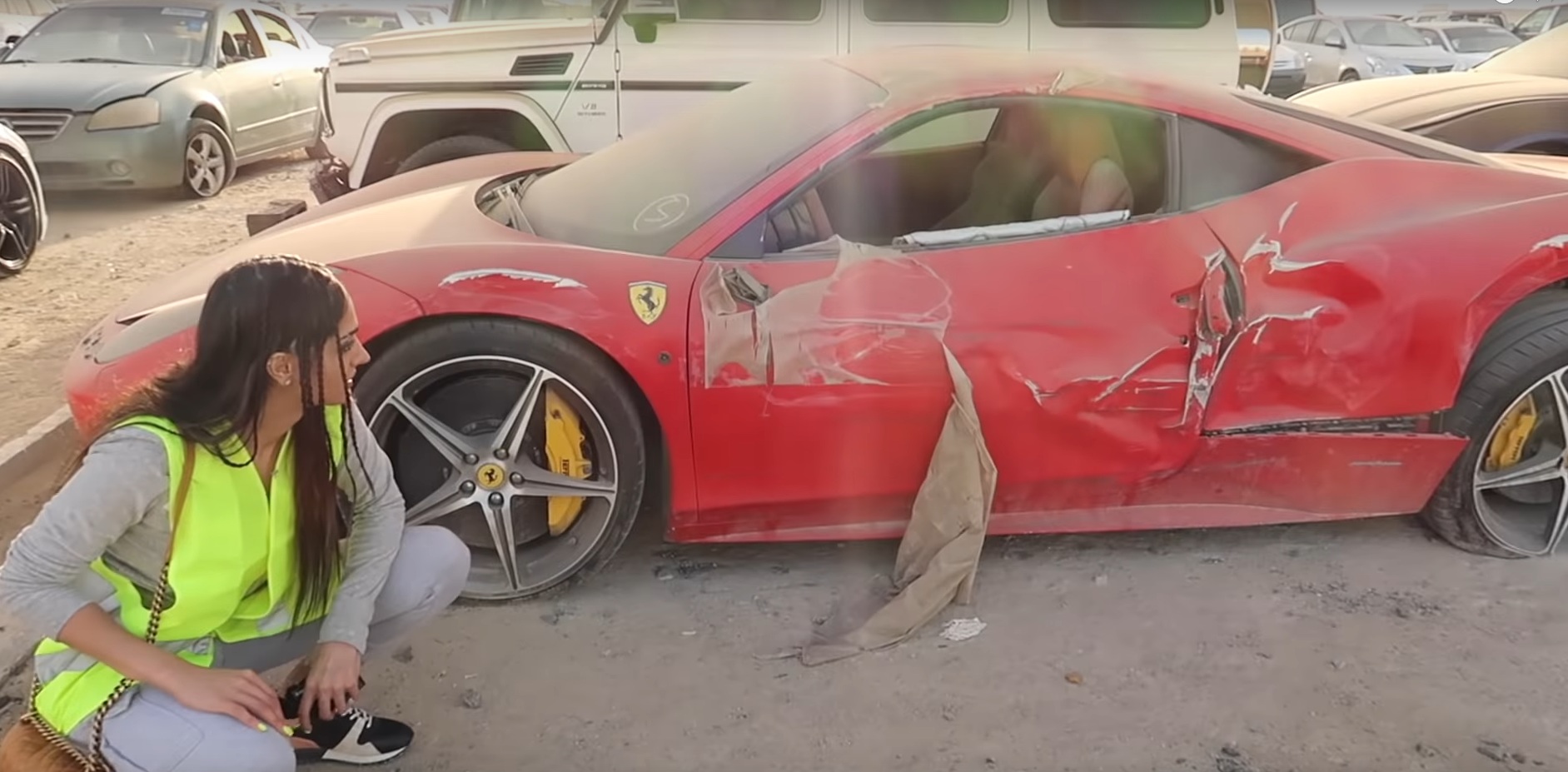 Какие суперкары встречаются на автосвалке в Дубае (видео)
