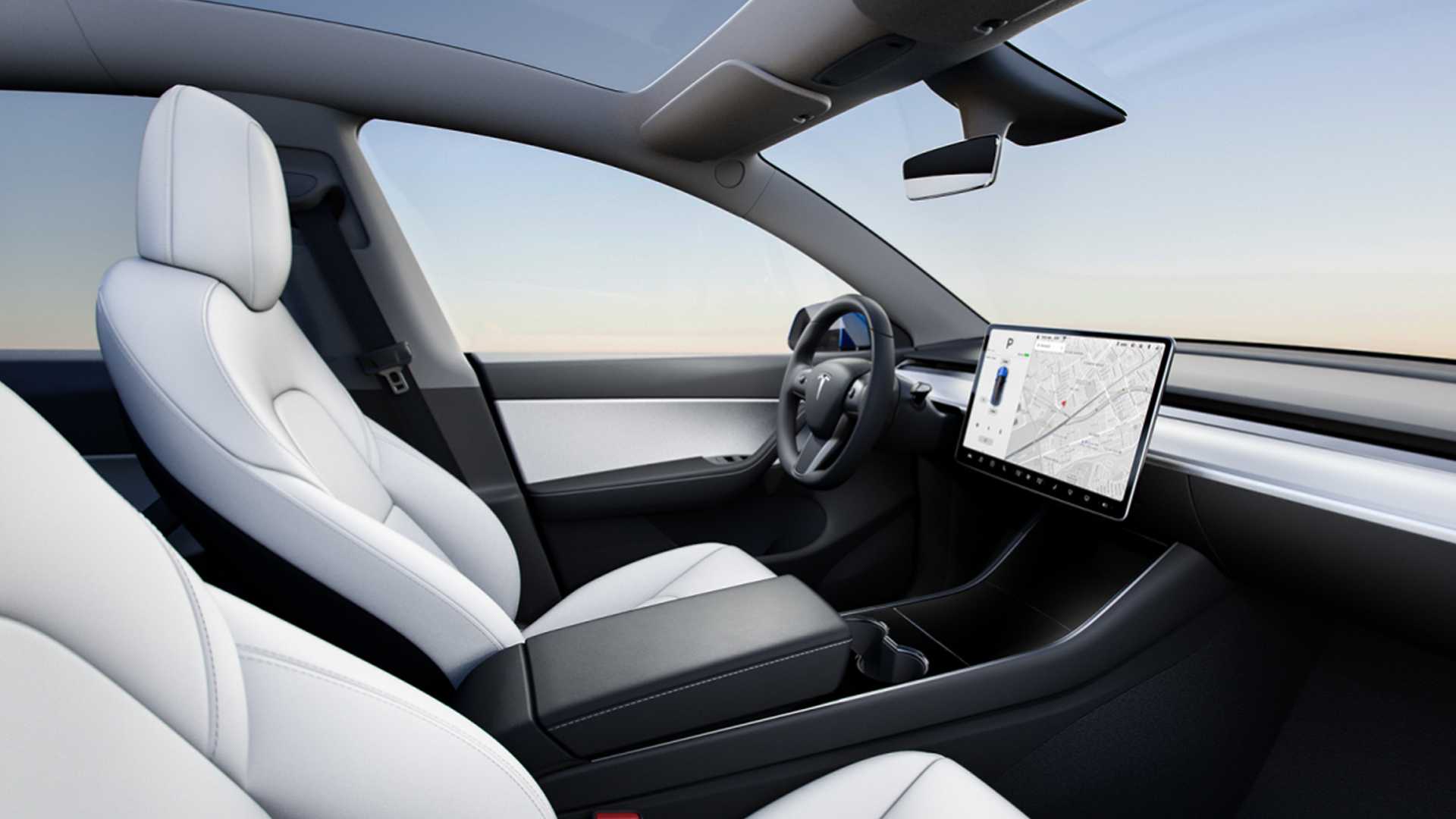 Живые фото и обзор доступного электрокроссовера Tesla Model Y
