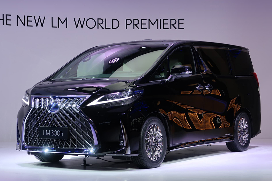 Lexus презентовал свой первый минивэн LM
