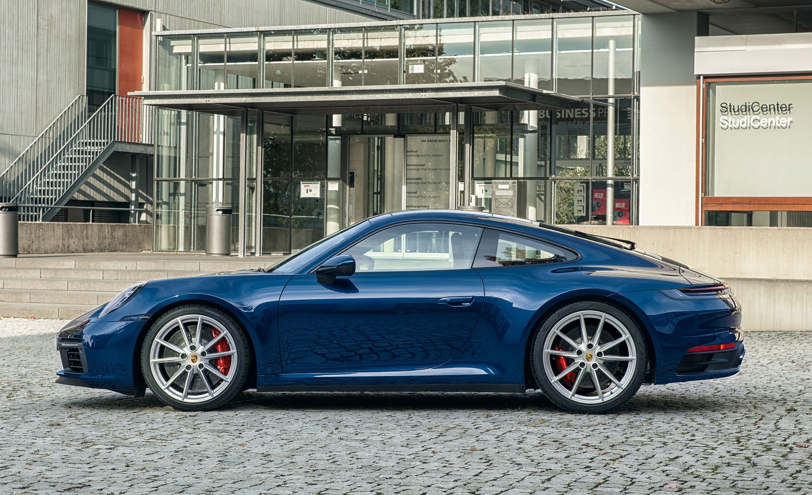 В Украине появился новейший Porsche 911 2019