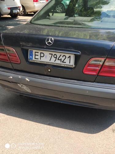 Украинец придумал как не растамаживать авто на еврономерах