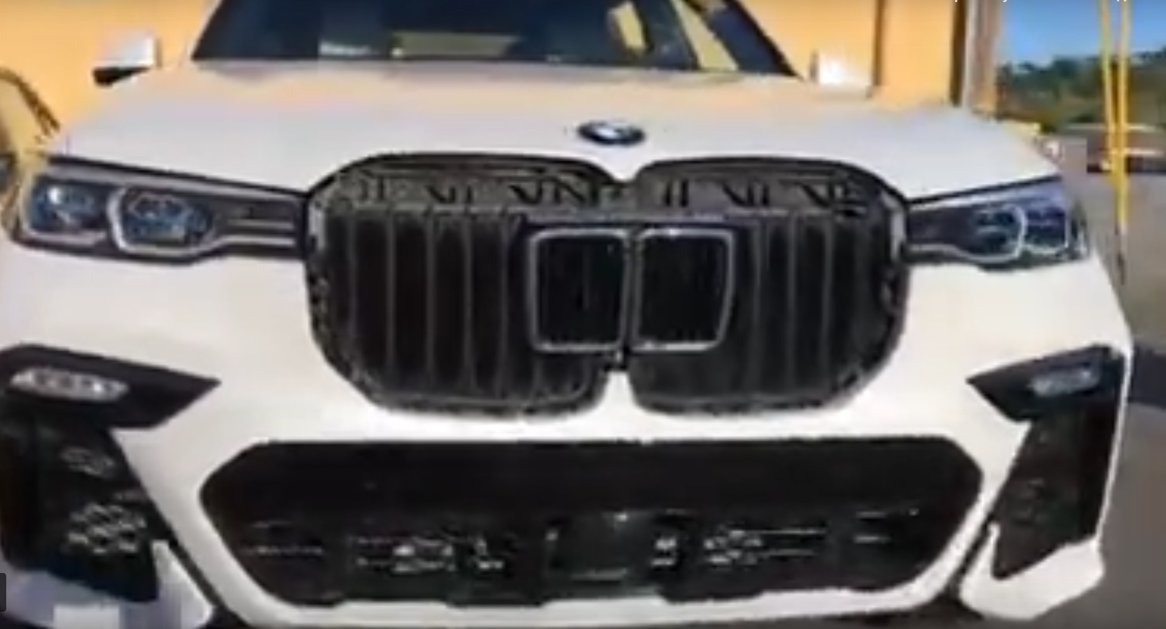 Фирменные ноздри BMW стали предметом насмешек и шуток