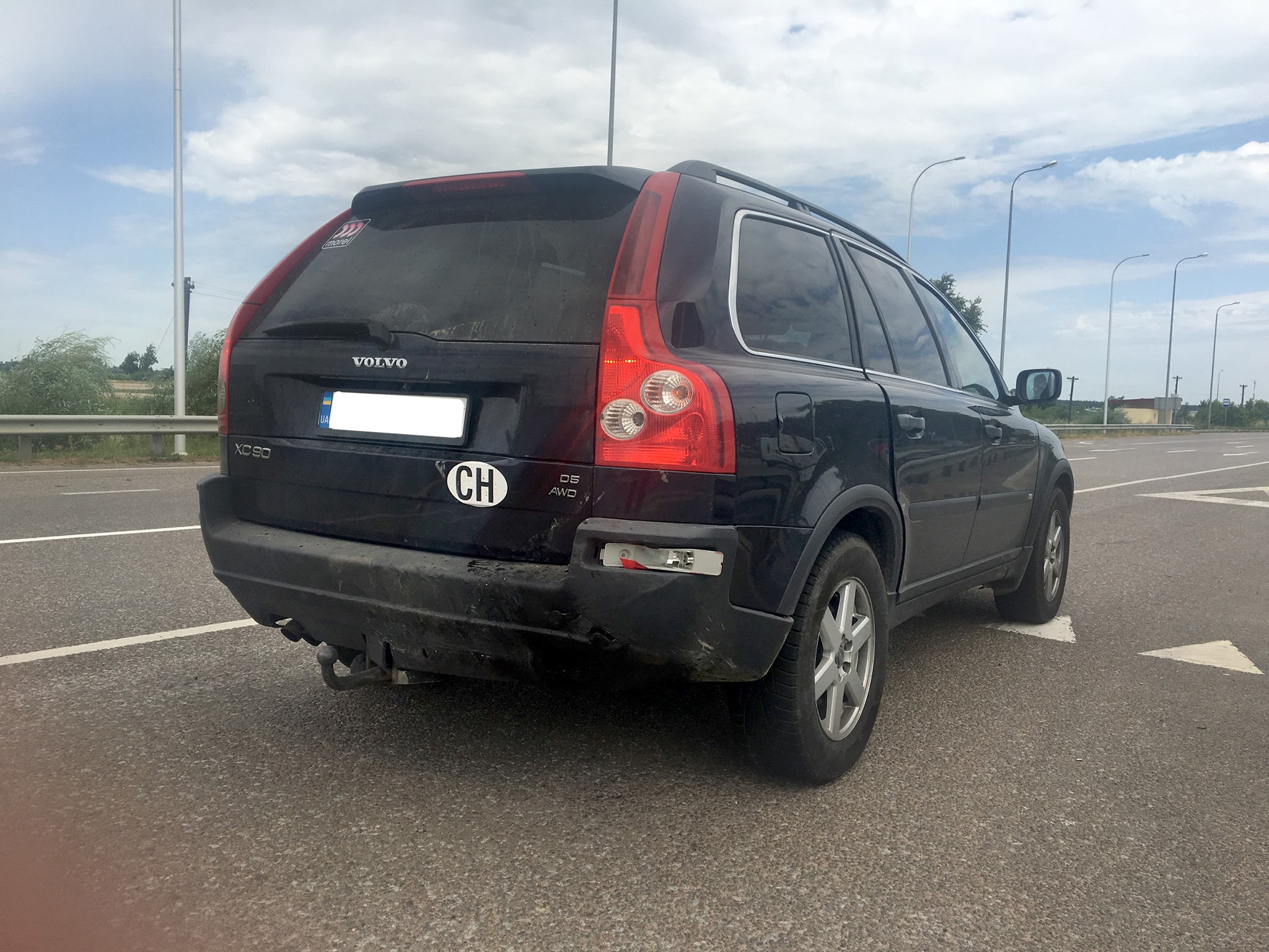 Серьезное ДТП под Киевом наглядно показало уровень безопасности Volvo