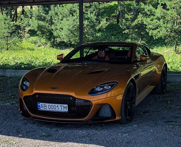 В Украине засветился самый быстрый суперкар Aston Martin