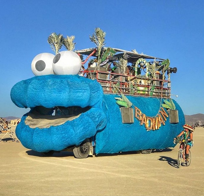 Самые удивительные автомобили с фестиваля Burning Man 2019