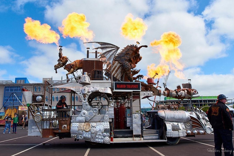 Самые удивительные автомобили с фестиваля Burning Man 2019