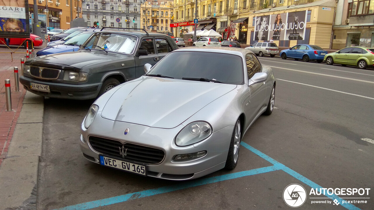 В Киеве заметили крутой итальянский спорткар на еврономерах