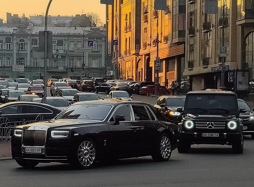 В Украине засветился новейший Rolls-Royce Phantom