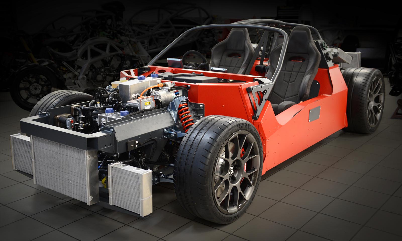 Новый электрический суперкар бросит вызов Tesla Roadster 2020