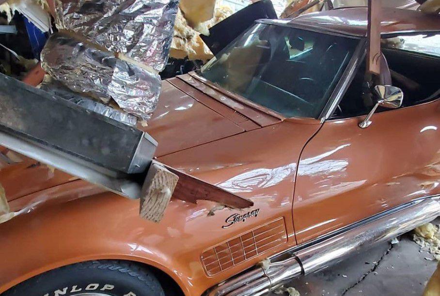 Мужские слезы: взрыв уничтожил мастерскую с редкими Corvette